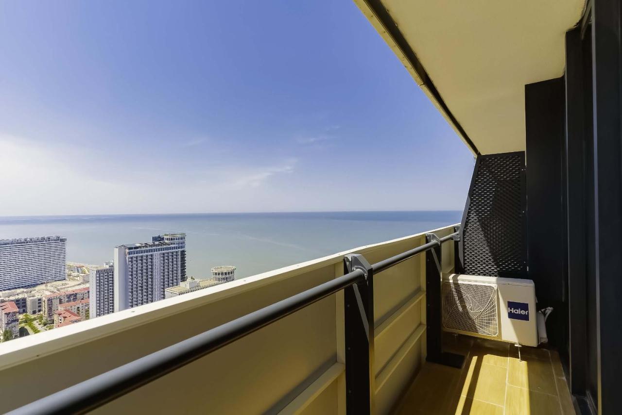 Elegance Sea View Aparthotel In Orbi City Batumi Eksteriør bilde